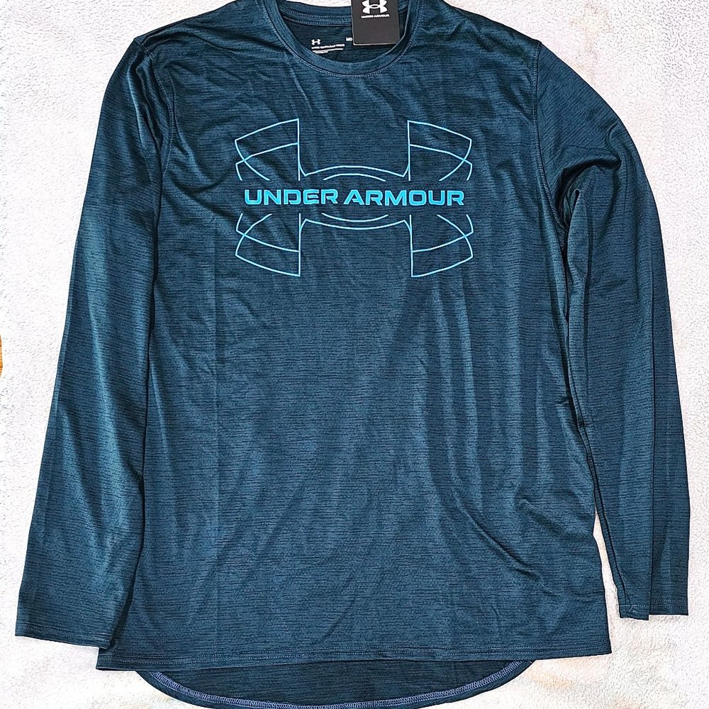 under armour training shirt men medium